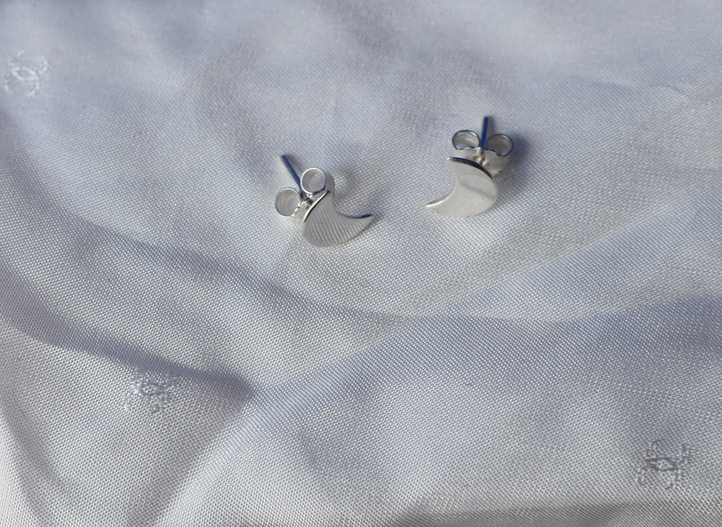 Boucles d'oreilles puce en argent recyclé - collection astrale