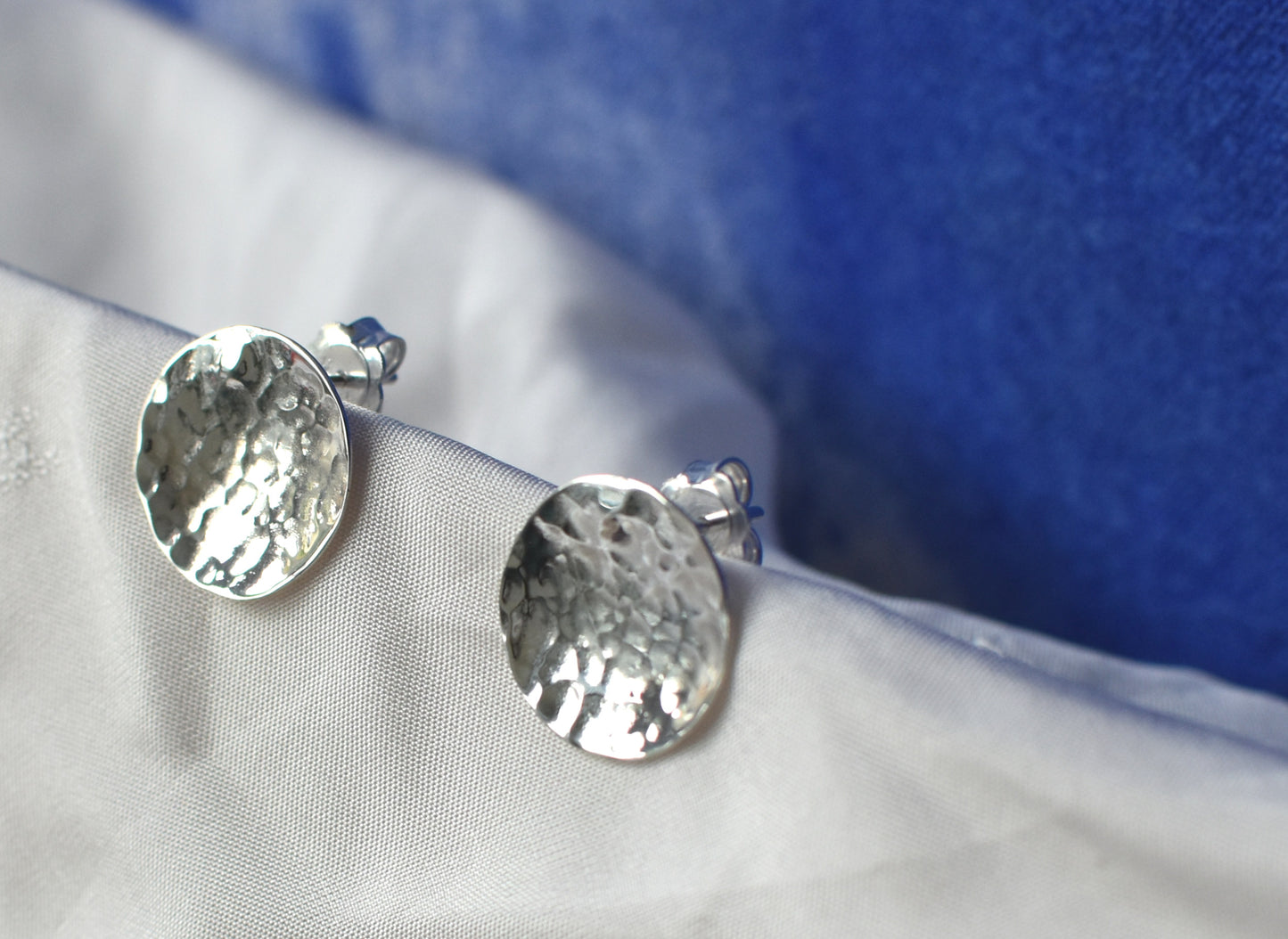 Boucles d'oreilles en argent- Puce d'oreille délicates et scintillantes