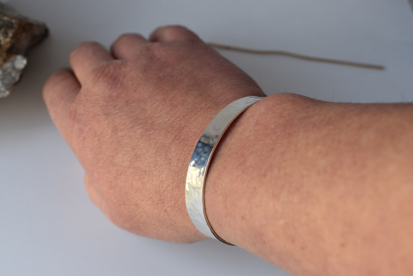 Manchette en argent massif - L'éclat brut