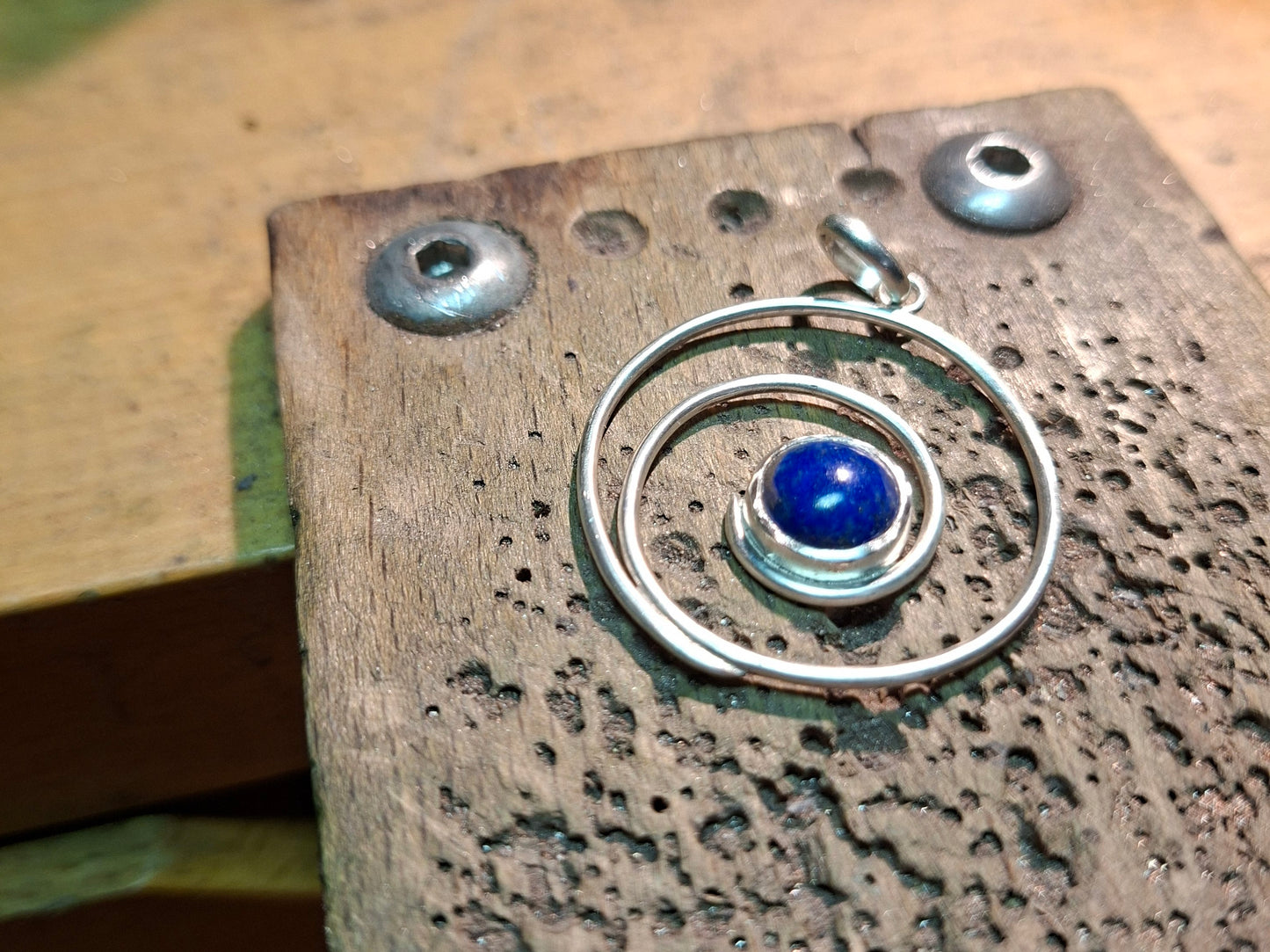 Andromède : Collier spirale  argent 925 et lapis lazuli- Zamatille