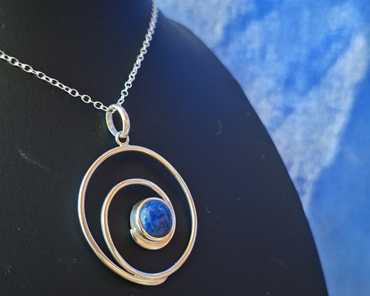 Andromède : Collier spirale  argent 925 et lapis lazuli- Zamatille